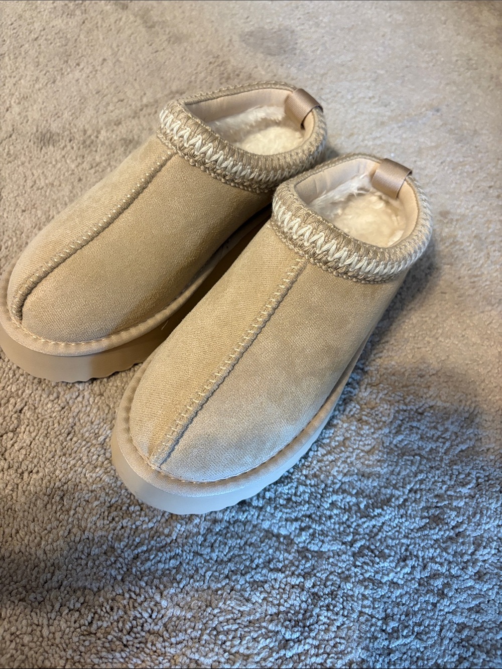 Altard State Matisse Beige slip on shoes